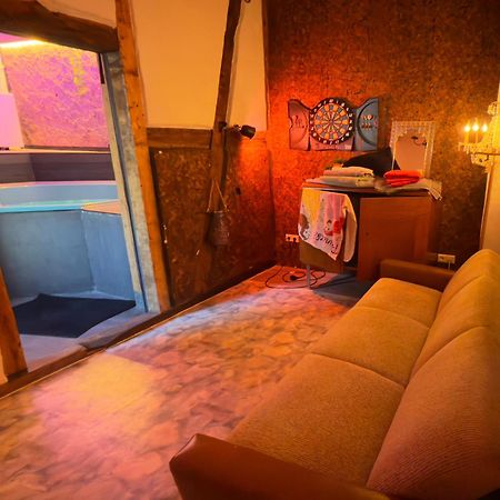 Bookeinfach Bad Ems - Private - Sauna Jacuzzi Whirlpool Swimmingpool Alahna Sup Beachvolleyball Billiards Ping Pong Cinema Theater Music Disco Ball Bbq Und Parkplaetze Exterior photo
